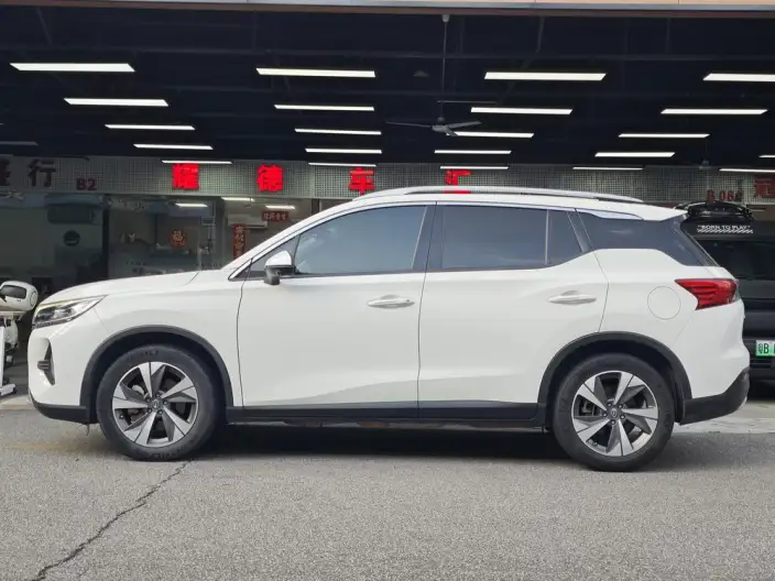 GAC Trumpchi GS4 PHEV 2020 Model 1.5T Exclusive Edition – фото 3