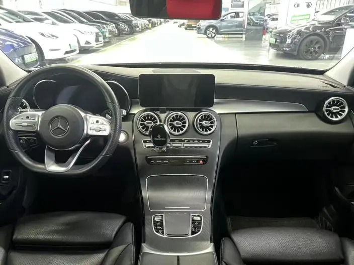 Mercedes-Benz C-Class 2020 Model C 260 L Sports Edition – фото 7