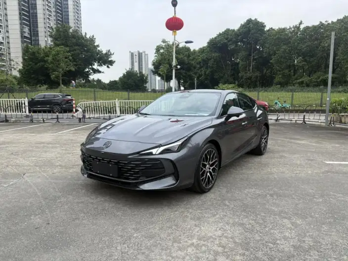 MG7 2026 Model 1.5T 300 DCT Youya Edition – фото 1
