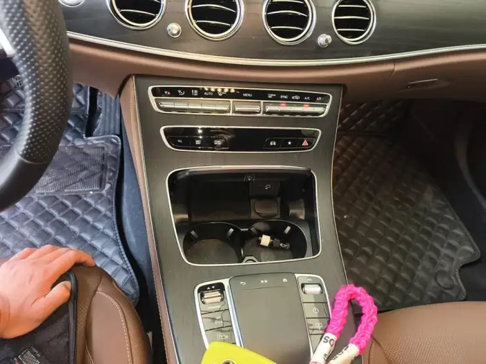 Mercedes-Benz E-Class 2023 Model Facelift E 300 L Luxury Model Sports sedan – фото 9