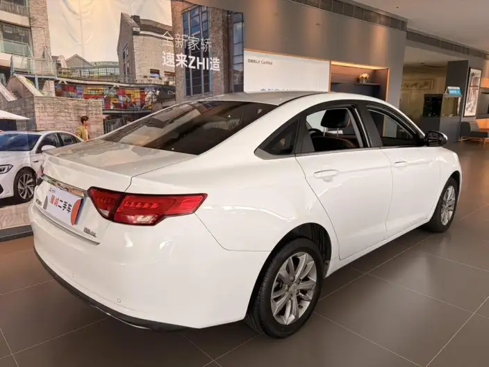 Geely Emgrand GL 2020 Model 1.4T CVT Luxury Model – фото 6