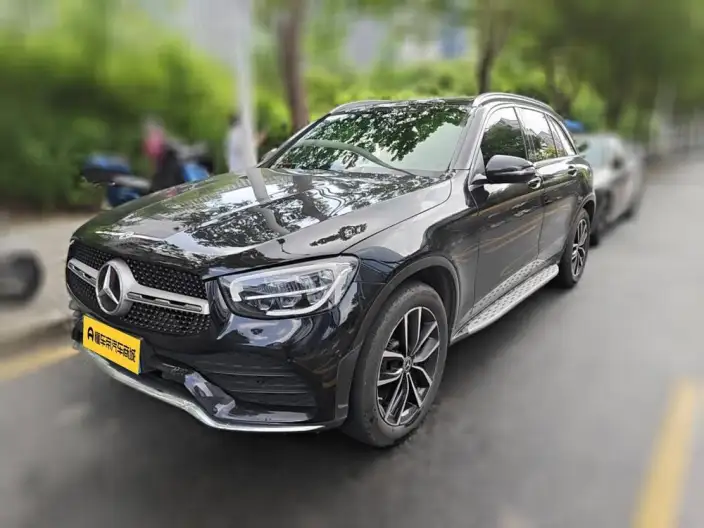 Mercedes-Benz GLC 2022 Model Facelift GLC 260 L 4MATIC Luxury Model – фото 1
