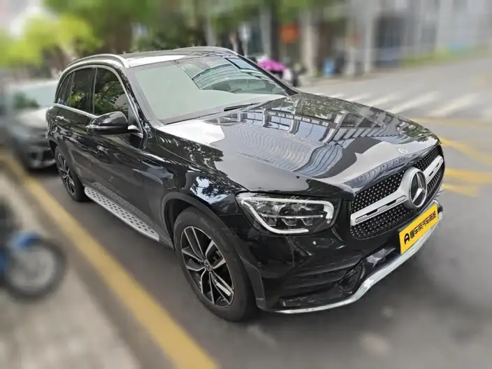 Mercedes-Benz GLC 2022 Model Facelift GLC 260 L 4MATIC Luxury Model – фото 3