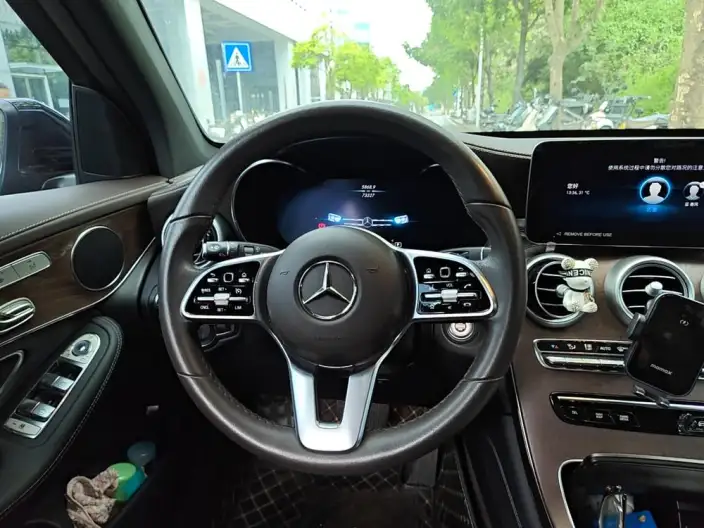 Mercedes-Benz GLC 2022 Model Facelift GLC 260 L 4MATIC Luxury Model – фото 7
