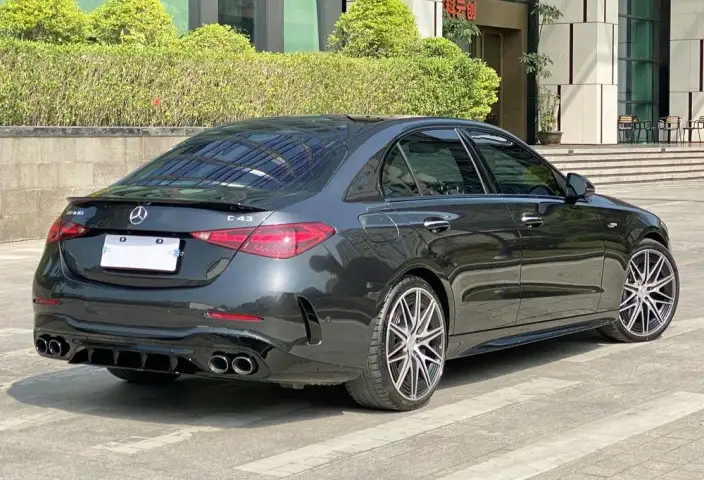 Mercedes-Benz C-Class AMG 2024 Model AMG C 43 4MATIC Special Edition – фото 6
