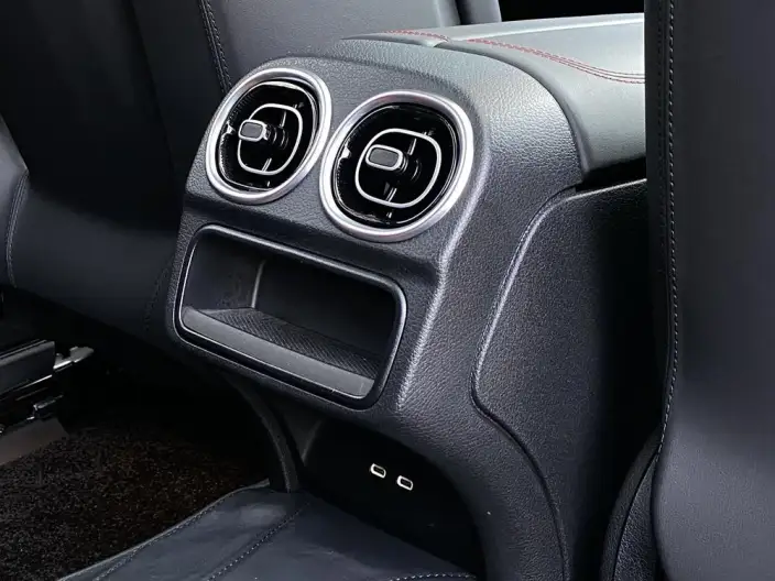 Mercedes-Benz C-Class AMG 2024 Model AMG C 43 4MATIC Special Edition – фото 7
