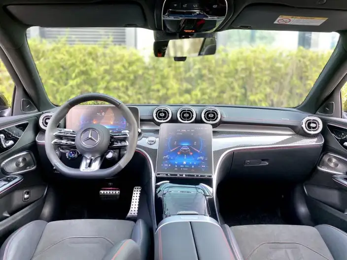 Mercedes-Benz C-Class AMG 2024 Model AMG C 43 4MATIC Special Edition – фото 10