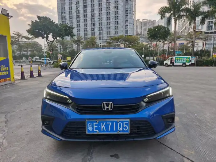 Honda Civic 2022 Model 240TURBO CVT Combustion Edition – фото 2