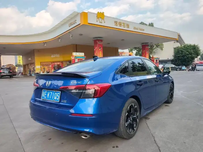 Honda Civic 2022 Model 240TURBO CVT Combustion Edition – фото 6