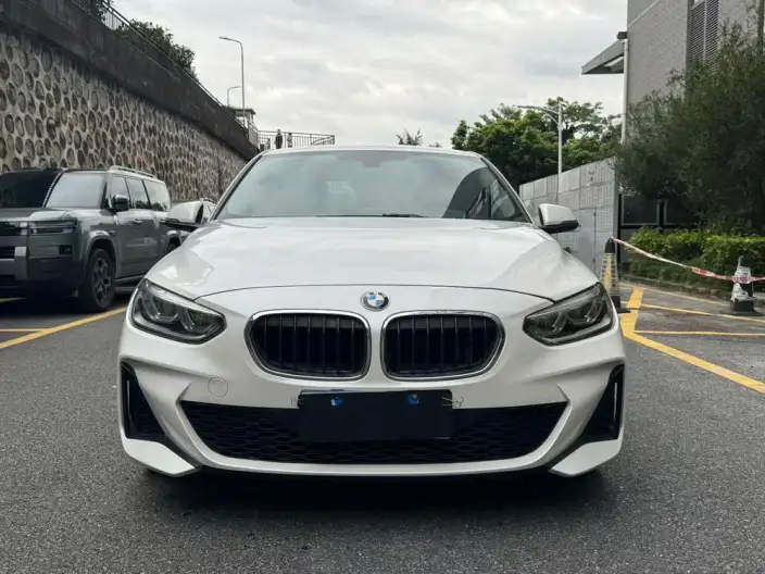 BMW 1 Series 2023 Model 120i M Sports Edition – фото 2