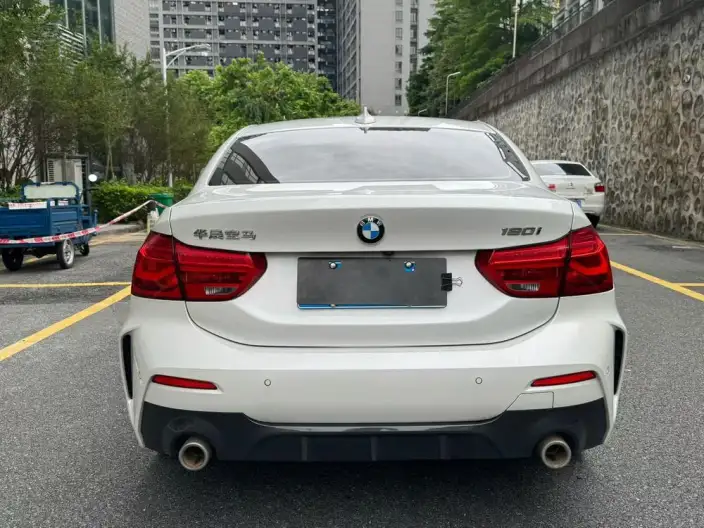 BMW 1 Series 2023 Model 120i M Sports Edition – фото 5