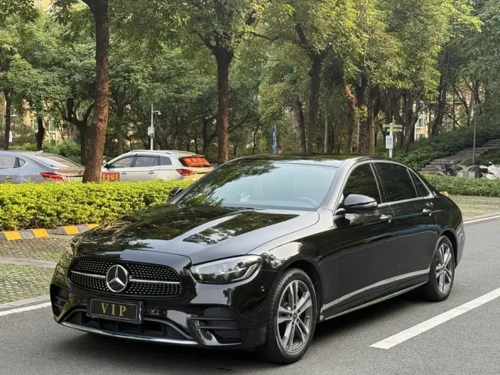 Mercedes-Benz E-Class 2021 Model E 260 L sedan – фото 1