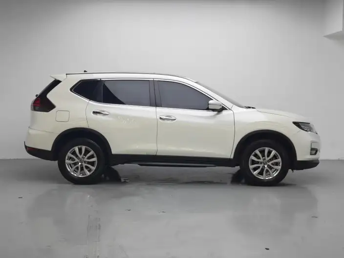 Nissan X-Trail 2022 Model 2.0L 2WD Smart Connect Premium – фото 8