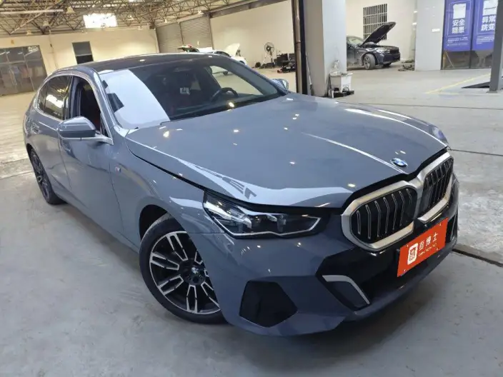BMW 5 Series 2024 Model 525Li M Sports Set – фото 2