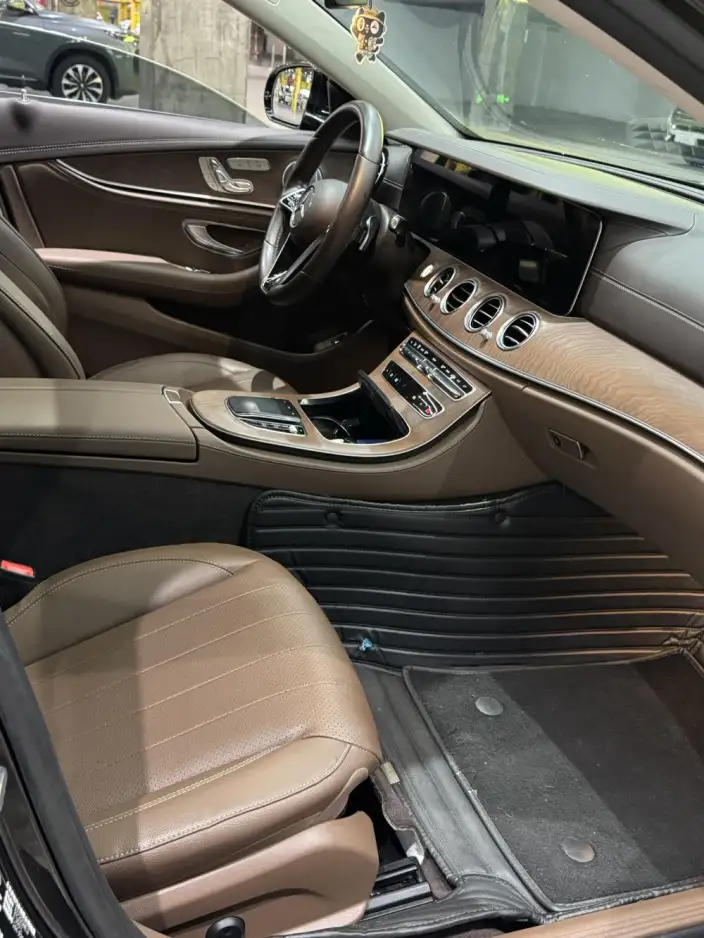 Mercedes-Benz E-Class 2022 Model E 300 L Luxury Model sedan – фото 7