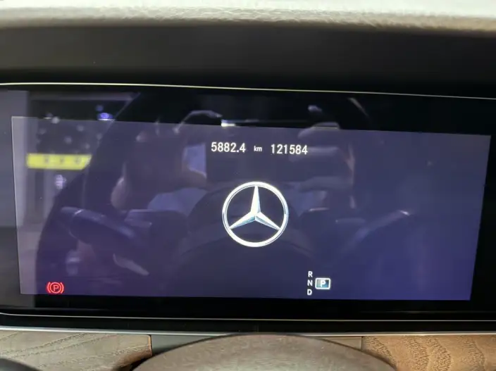 Mercedes-Benz E-Class 2022 Model E 300 L Luxury Model sedan – фото 8