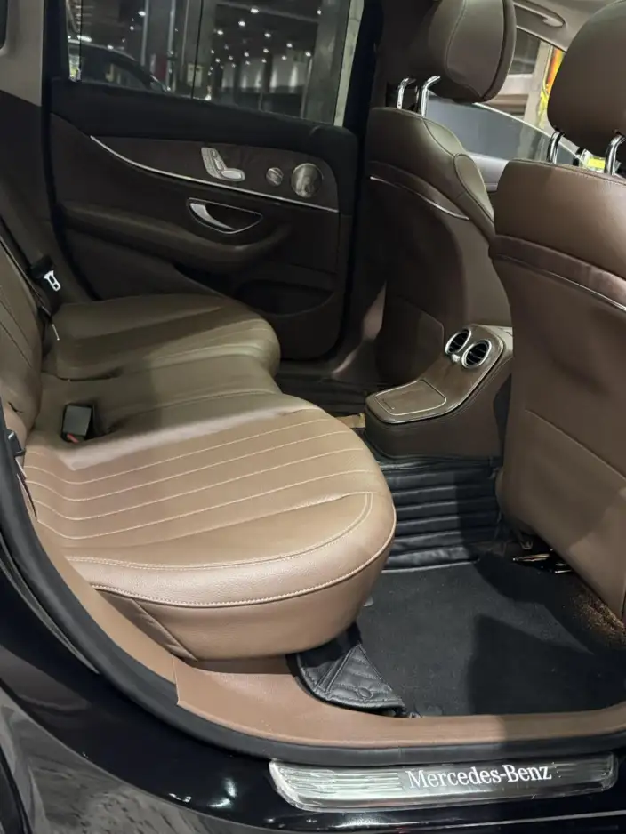 Mercedes-Benz E-Class 2022 Model E 300 L Luxury Model sedan – фото 9