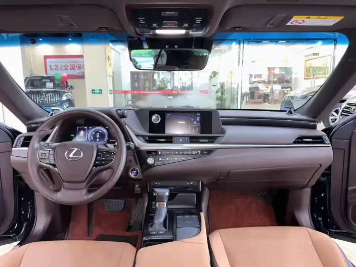 Lexus ES 2020 Model 300h Superior Edition China VI – фото 10