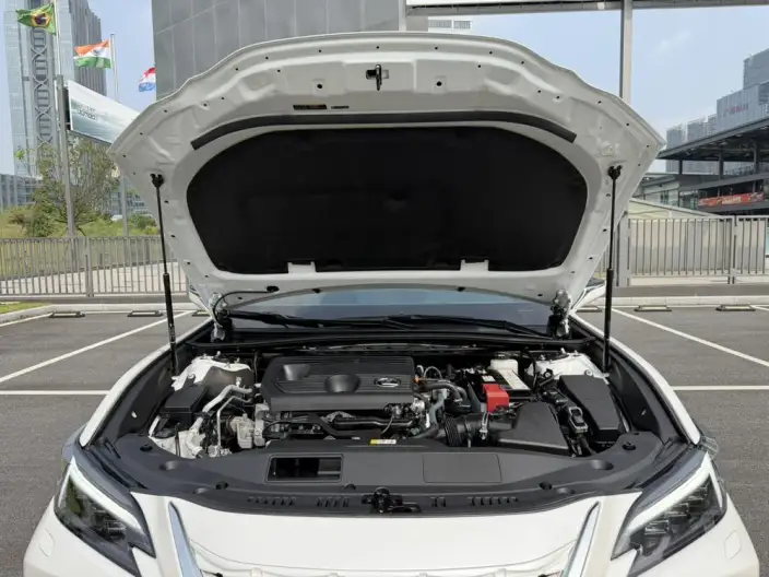 Lexus ES 2025 Model 200 Premium – фото 8