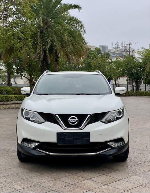 Nissan Qashqai 2016 2.0L CVT Elite – фото 2