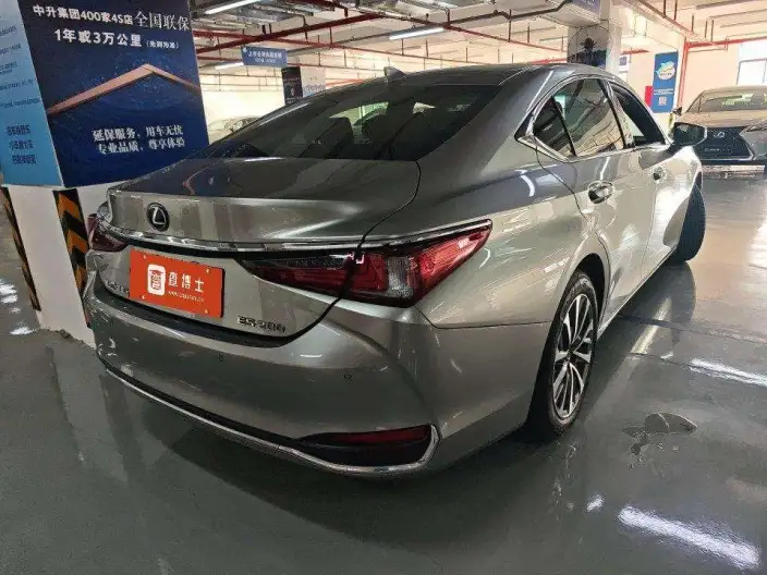 Lexus ES 2021 Model 200 Superior Edition – фото 4