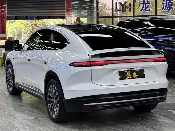 NIO EC6 2024 Model 75kWh – фото 4