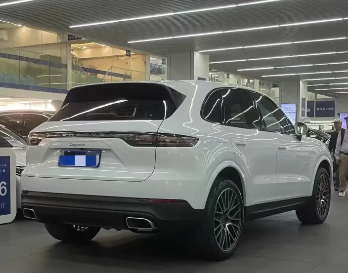 Cayenne 2022 Model Cayenne 3.0T Platinum edition – фото 3