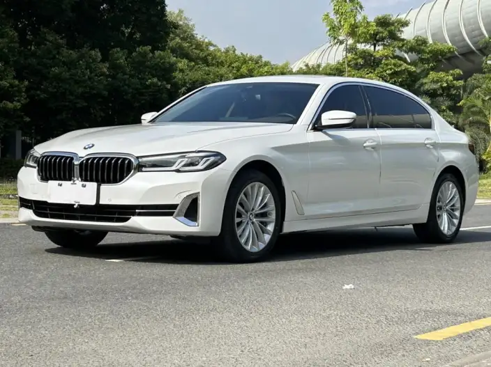 BMW 5 Series 2022 Model Facelift II 525Li Luxury Set
