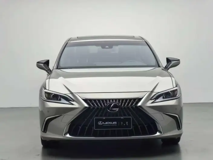 Lexus ES 2021 Model 200 Superior Edition – фото 2