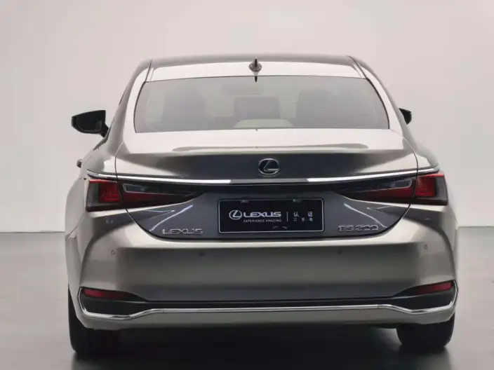 Lexus ES 2021 Model 200 Superior Edition – фото 3