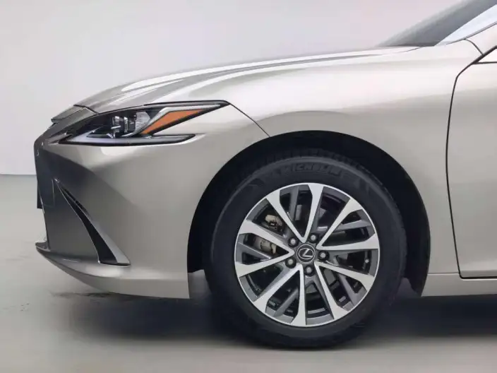 Lexus ES 2021 Model 200 Superior Edition – фото 6