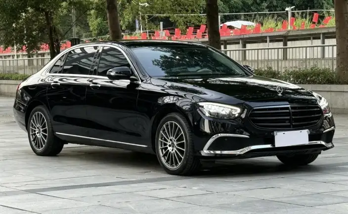 Mercedes-Benz E-Class 2023 Model Facelift E 260 L sedan – фото 3
