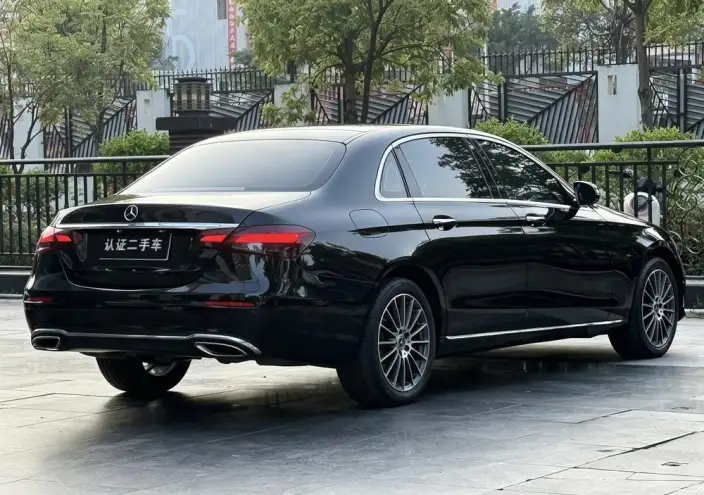 Mercedes-Benz E-Class 2023 Model Facelift E 260 L sedan – фото 6