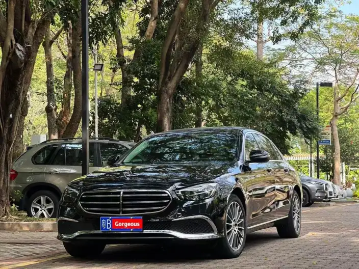 Mercedes-Benz E-Class 2021 Model Facelift E 260 L sedan – фото 1