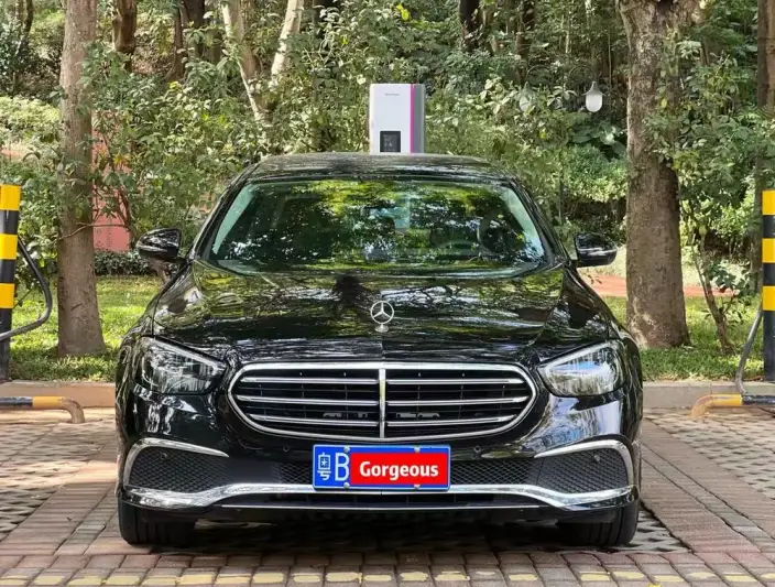 Mercedes-Benz E-Class 2021 Model Facelift E 260 L sedan – фото 2