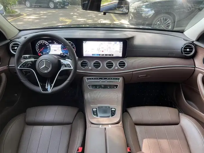 Mercedes-Benz E-Class 2021 Model Facelift E 260 L sedan – фото 7