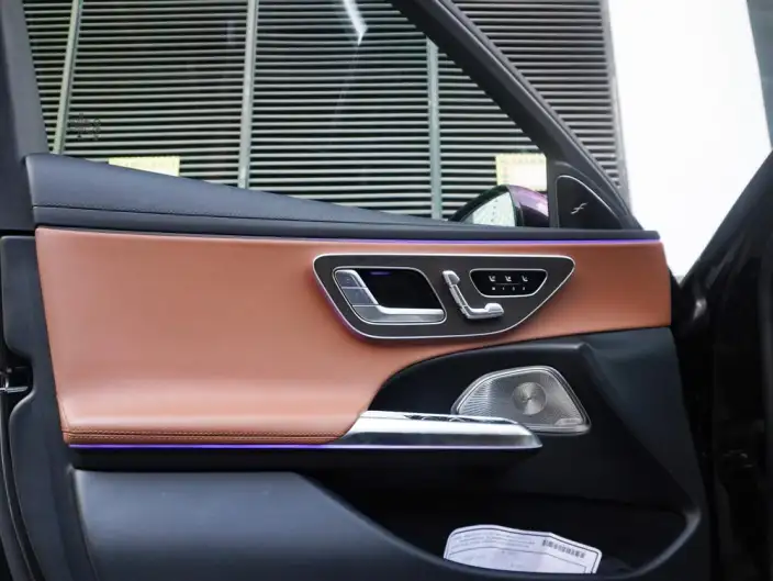 Mercedes-Benz E-Class 2025 Model E 300 L Luxury Model sedan – фото 7