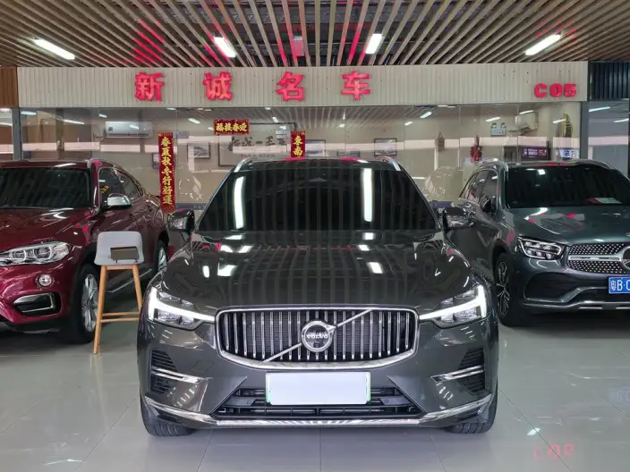 Volvo XC60 PHEV 2022 Model T8 4WD Smart Elegance Deluxe Edition – фото 2
