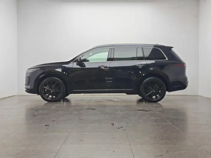 Li Auto ONE 2021 Model Extended Range 6 seat Edition – фото 4