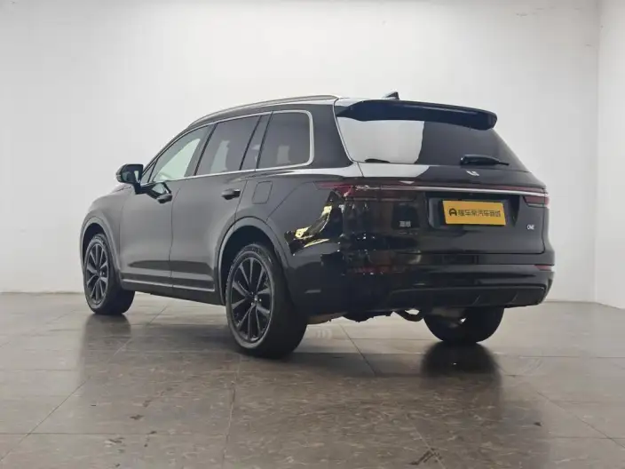 Li Auto ONE 2021 Model Extended Range 6 seat Edition – фото 5