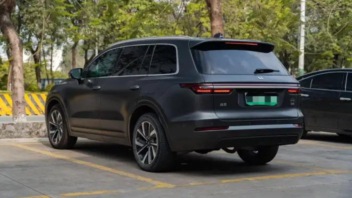 Li Auto ONE 2021 Model Extended Range 6 seat Edition – фото 4