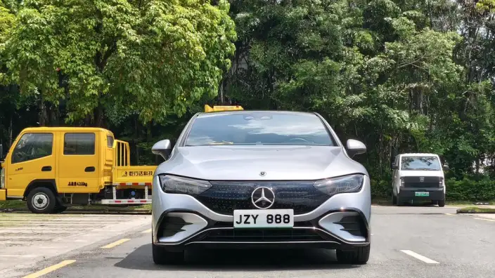 Mercedes-Benz EQE 2022 Model EQE 350 Deluxe Edition