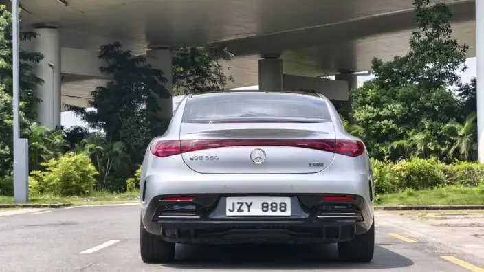 Mercedes-Benz EQE 2022 Model EQE 350 Deluxe Edition – фото 6