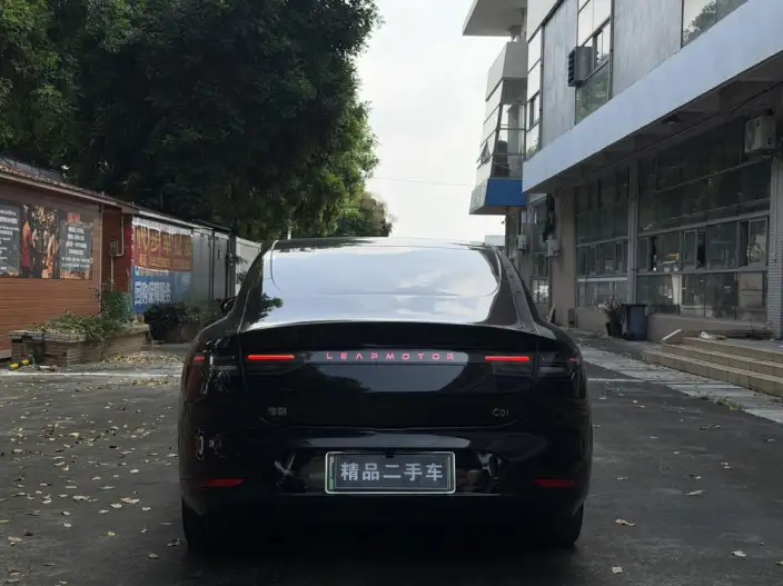 Leapmotor C01 2024 Model EV Edition 525 Exclusive Edition – фото 5