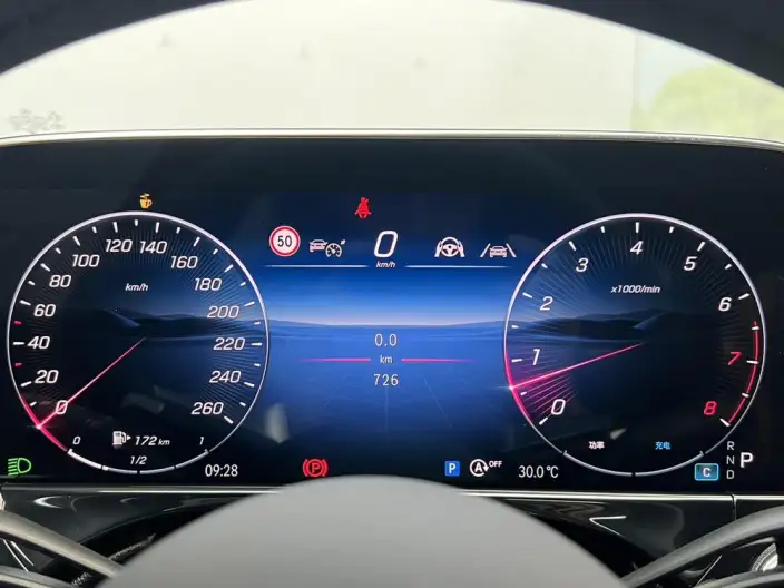 Mercedes-Benz E-Class 2026 Model E 300 L Luxury Model sedan – фото 7