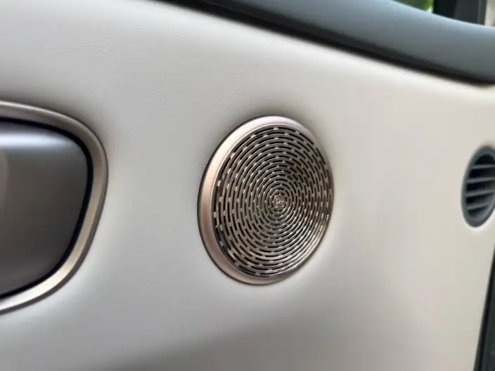 Li Auto i8 2025 Model Standard Edition – фото 10
