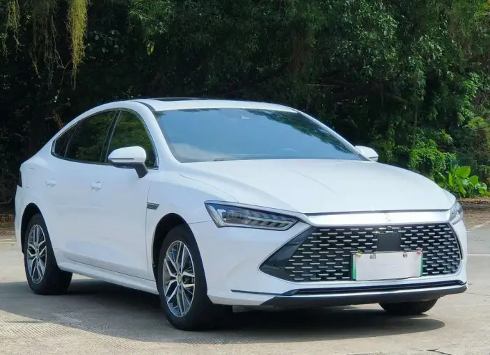BYD Qin PLUS DM 2021 Model DM-i 120KM Flagship Model – фото 3