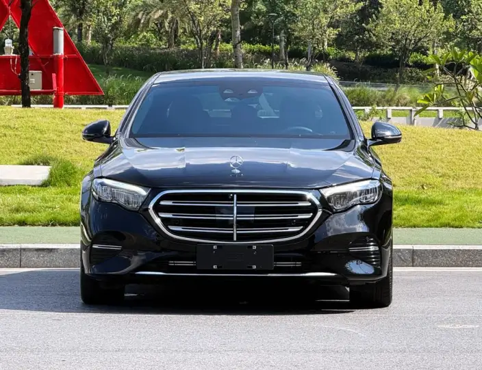 Mercedes-Benz E-Class 2025 Model E 300 L Luxury Model sedan – фото 2