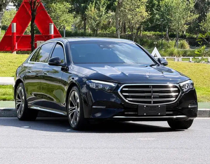 Mercedes-Benz E-Class 2025 Model E 300 L Luxury Model sedan – фото 3