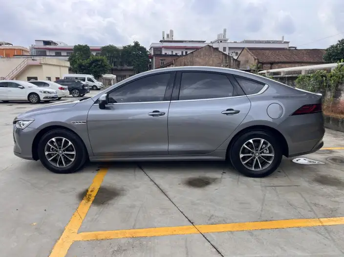 BYD Qin PLUS DM 2024 Model Honor Edition DM-i 55KM Leading Model – фото 4